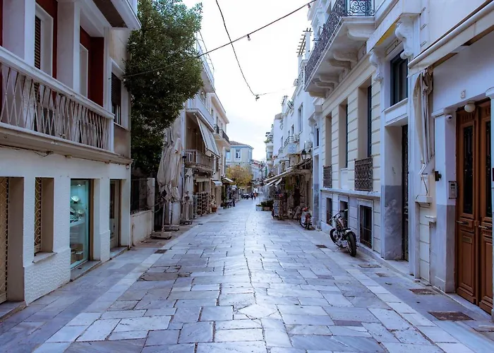 Plaka Apartment