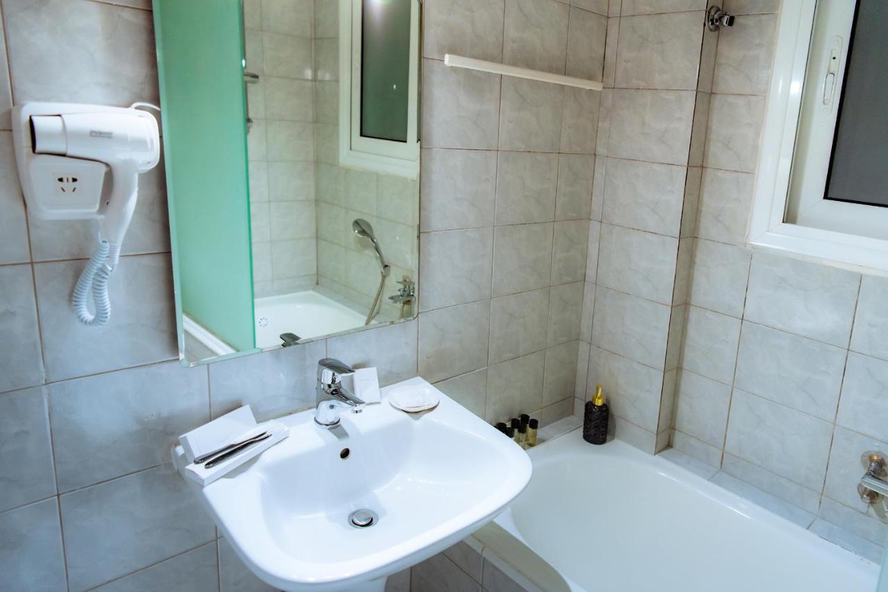 Plaka Apartment